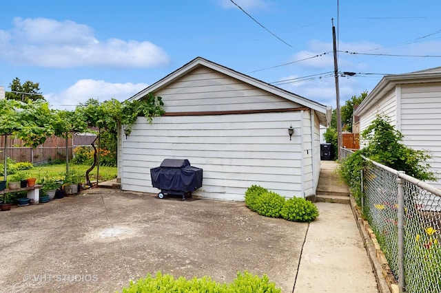 3120 N Natoma Ave, Chicago, IL 60634 - view of outbuilding featuring a fenced backyard