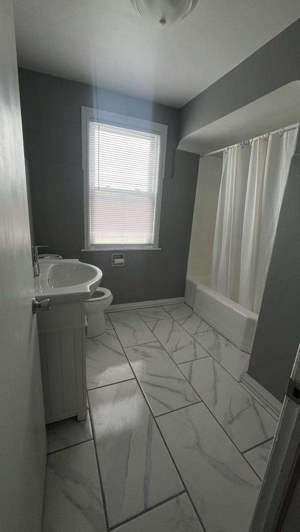 5325 W Quincy St, Chicago, IL 60644 - photo 9