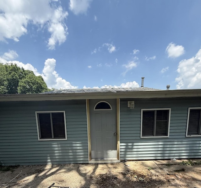 24041/2 W John St, Champaign, IL 61820 - view of front of home