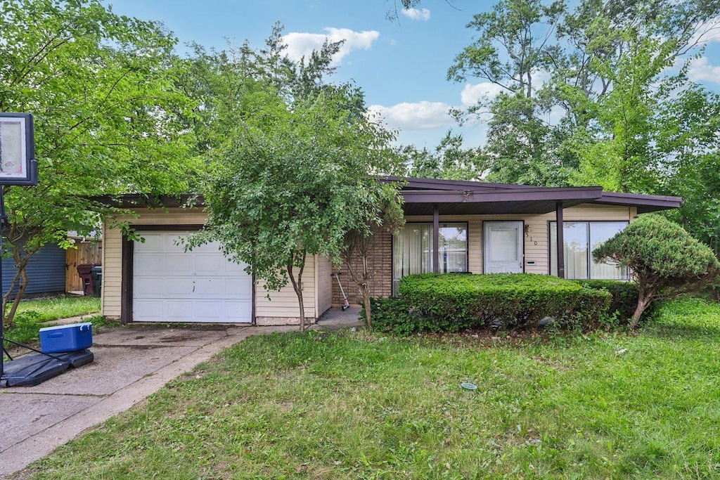 510 Wildwood Dr, Park Forest, IL 60466 - photo 1