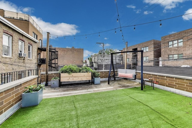 2011 W Huron St, Chicago, IL 60612 - surrounding community with a patio