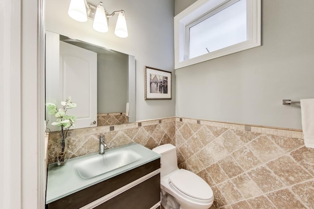 2011 W Huron St, Chicago, IL 60612 - half bath with vanity and toilet