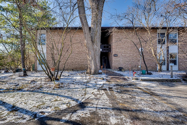 5522 E Lake Dr Unit B, Lisle, IL 60532 - view of front of property featuring brick siding