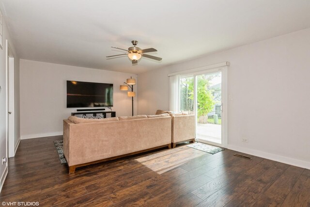 1015 Warwick Cir N, Hoffman Estates, IL 60169 - photo 16