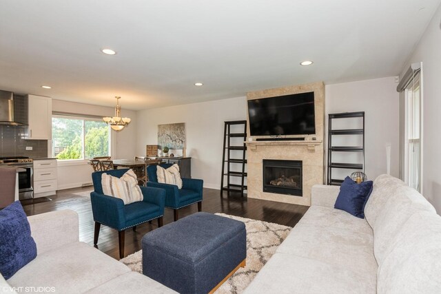 1015 Warwick Cir N, Hoffman Estates, IL 60169 - photo 4
