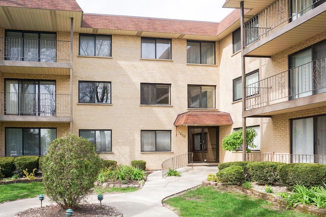 7650 W Lawrence Ave Unit 201, Norridge, IL 60706 - view of apartment building / complex