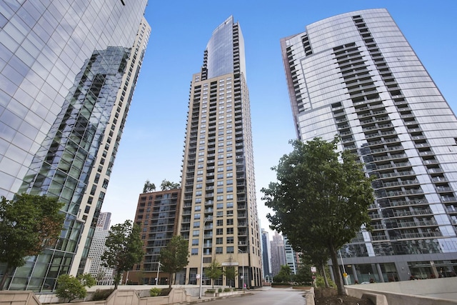 420 E Waterside Dr Unit 1302, Chicago, IL 60601 - view of building exterior featuring a city view