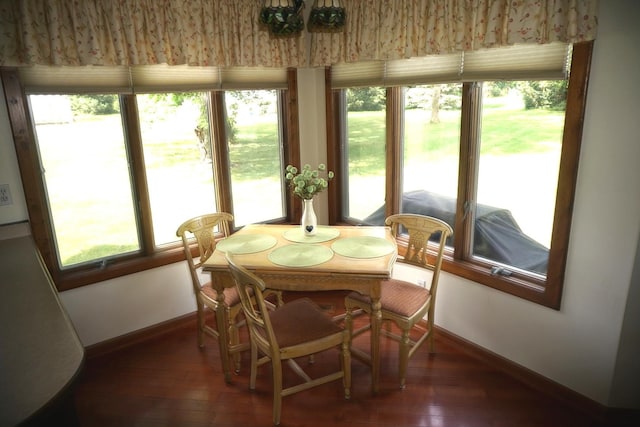 4914 W State Route 113, Kankakee, IL 60901 - dining space featuring baseboards and wood-type flooring