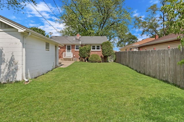 308 Dalton Ave, Mundelein, IL 60060 - view of yard