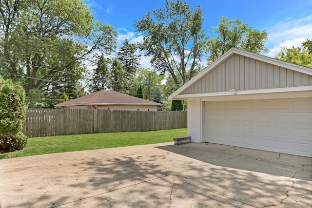 308 Dalton Ave, Mundelein, IL 60060 - view of detached garage