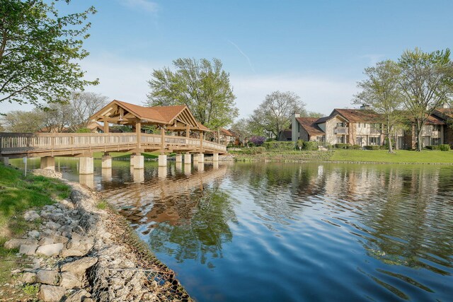 601 Lake Hinsdale Dr Unit 209, Willowbrook, IL 60527 - water view featuring a gazebo