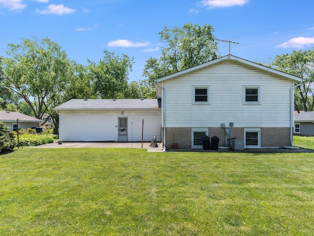 1110 Tamarack Dr, Darien, IL 60561 - photo 20