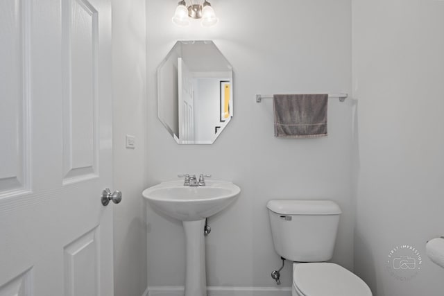 3462 Ayres Dr, Aurora, IL 60506 - bathroom with toilet and a sink