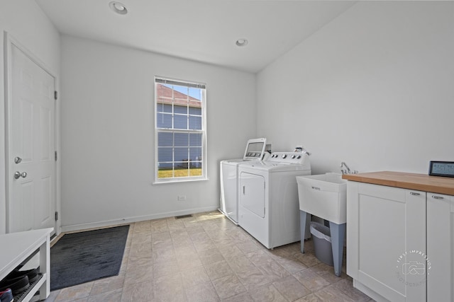 3462 Ayres Dr, Aurora, IL 60506 - washroom with washing machine and clothes dryer and recessed lighting