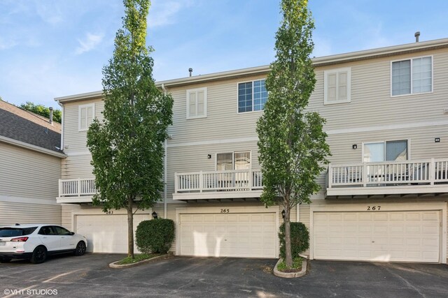 265 Concord Dr, Glendale Heights, IL 60139 - photo 17