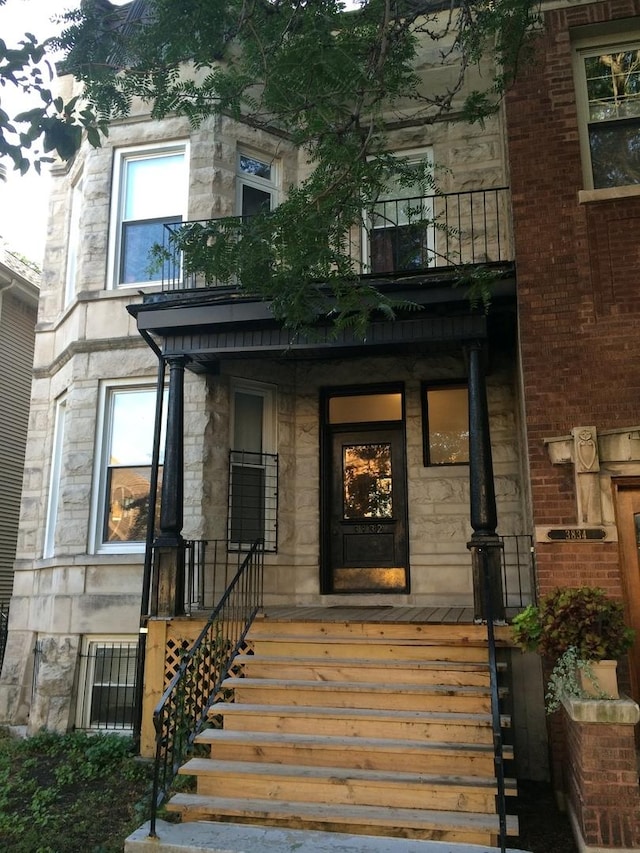 3832 N Lakewood Ave, Chicago, IL 60613 - photo 1