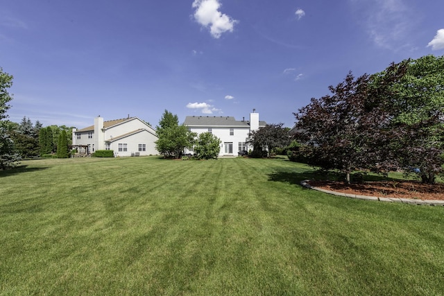 1650 Natures Way, Lindenhurst, IL 60046 - view of grassy yard