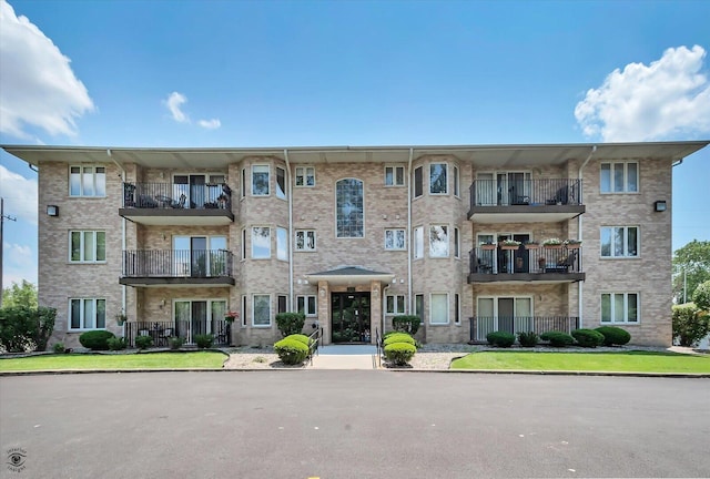 10228 SW Hwy Unit 1A, Chicago Ridge, IL 60415 - photo 1