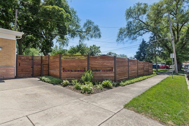 105 E Vermont St, Villa Park, IL 60181 - view of yard featuring a gate