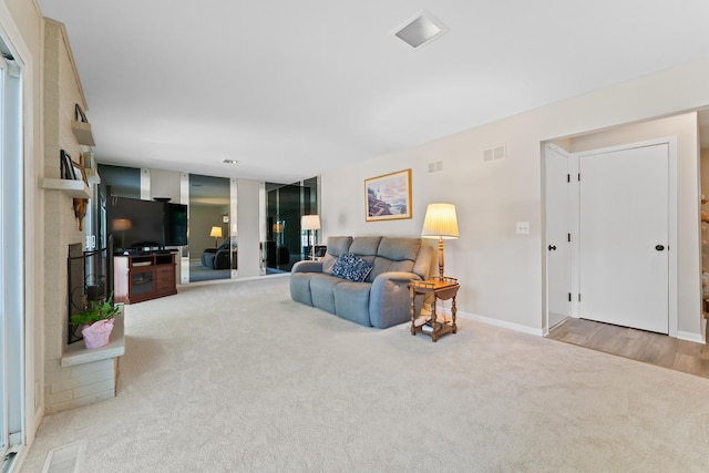 6S184 Lakewood Dr, Naperville, IL 60540 - carpeted living room with baseboards