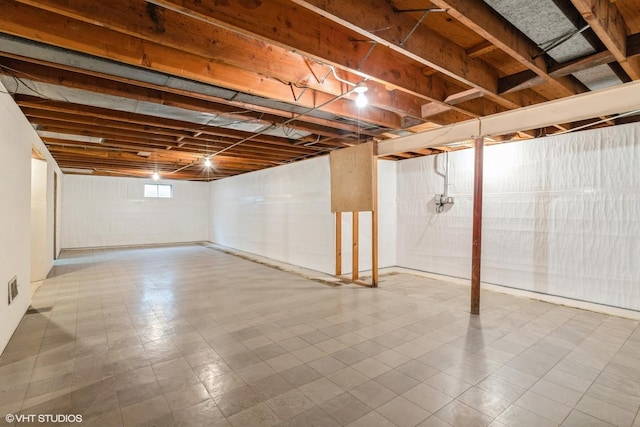 1036 Perda Ln, Des Plaines, IL 60016 - view of below grade area