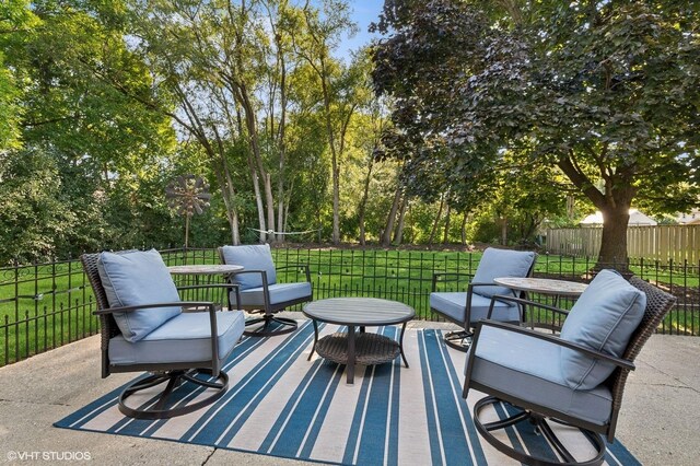 3307 N Page St, Arlington Heights, IL 60004 - photo 13