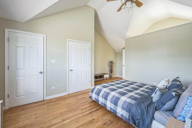 641 S Maple Ave Unit I, Oak Park, IL 60304 - bedroom featuring vaulted ceiling, light wood finished floors, and a ceiling fan