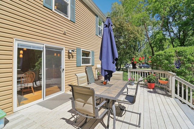 305 Buckingham Dr, Algonquin, IL 60102 - wooden terrace with outdoor dining space