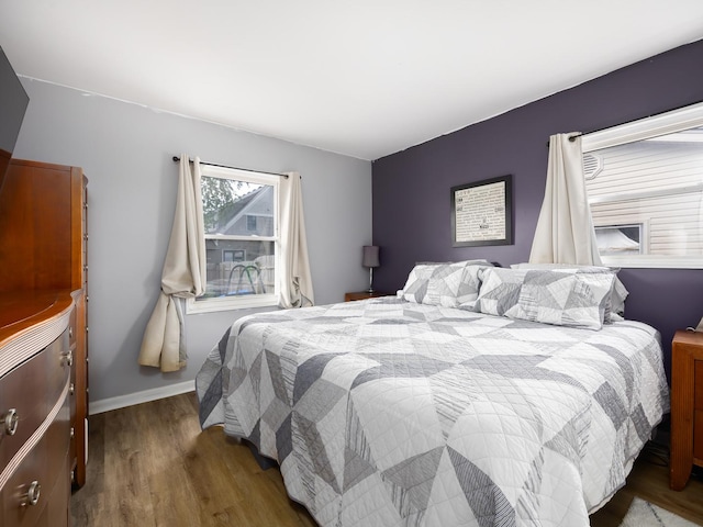 655 Charing Cross Rd, Elk Grove Village, IL 60007 - bedroom featuring wood finished floors and baseboards