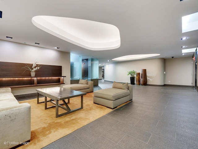 240 E Illinois St Unit 1002, Chicago, IL 60611 - community lobby with recessed lighting
