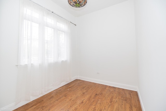 4536 N Sheridan Rd Unit 104, Chicago, IL 60640 - spare room featuring light wood-type flooring and baseboards