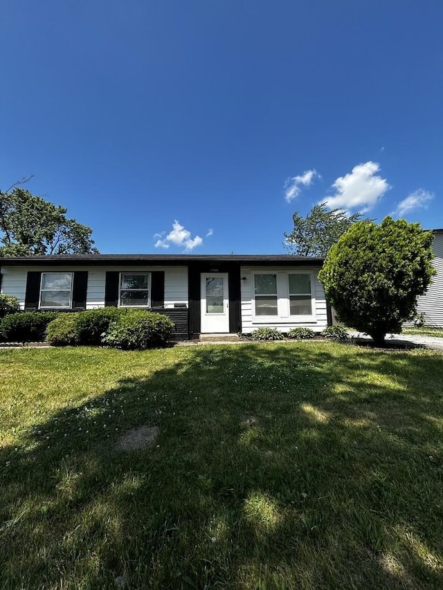 17304 Peach Grov Ave, Hazel Crest, IL 60429 - photo 2