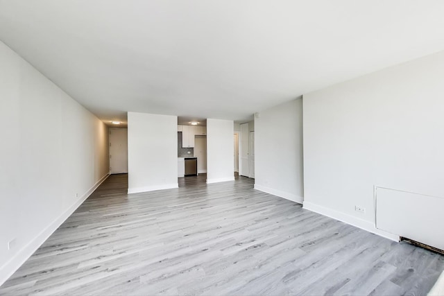 1636 N Wells St Unit 3007, Chicago, IL 60614 - unfurnished living room featuring light wood finished floors