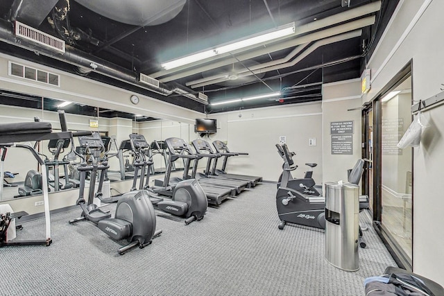 1636 N Wells St Unit 3007, Chicago, IL 60614 - workout area featuring baseboards
