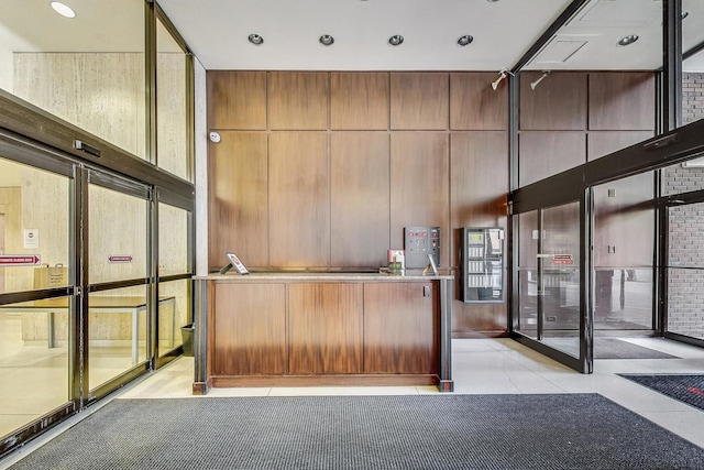 1636 N Wells St Unit 3007, Chicago, IL 60614 - welcome area with recessed lighting and a high ceiling