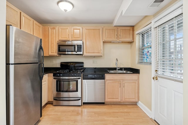 7501 N Damen Ave Unit Ag, Chicago, IL 60645 - photo 4