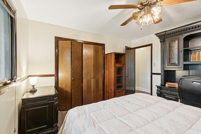 13115 Maple Rd, Mokena, IL 60448 - bedroom featuring a closet and a ceiling fan