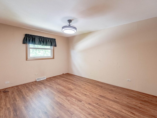 824 E 193rd Pl, Glenwood, IL 60425 - empty room featuring light wood-style flooring