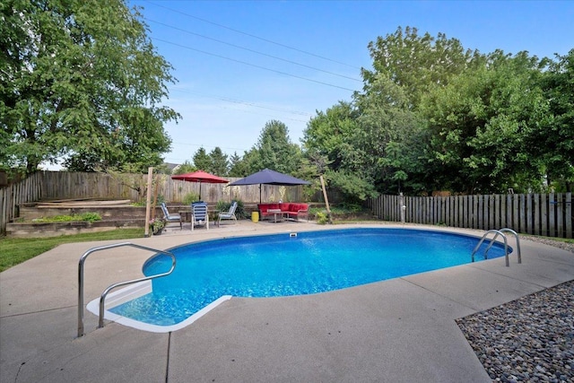2903 Keystone Rd, Bloomington, IL 61704 - view of swimming pool featuring a patio area and a fenced backyard
