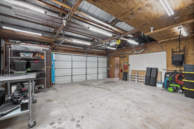 2911 E Oaks Rd N, Urbana, IL 61802 - view of garage