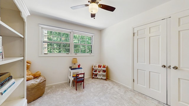 39 Keswick Ct, Lincolnshire, IL 60069 - living area with light colored carpet and ceiling fan
