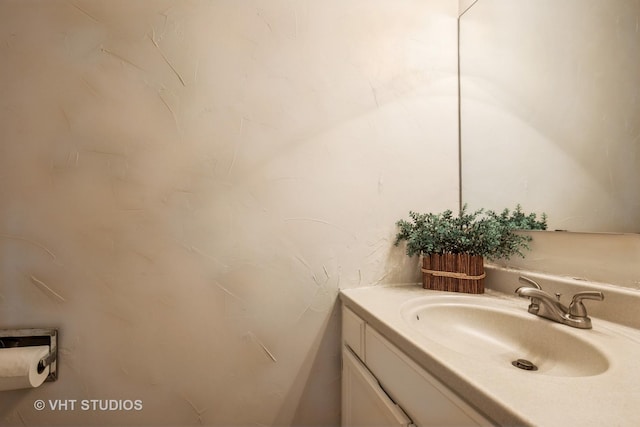 276 Greensboro Ct, Elk Grove Village, IL 60007 - bathroom with vanity