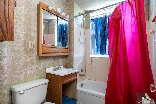 2339 S 61st Ave, Cicero, IL 60804 - bathroom with vanity and shower / bath combo with shower curtain