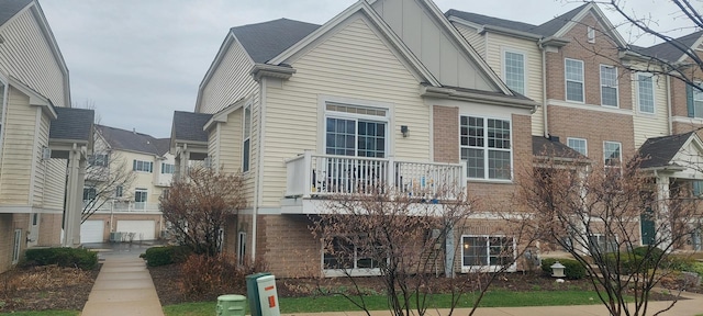 1710 Dogwood Ln, Hanover Park, IL 60133 - photo 1