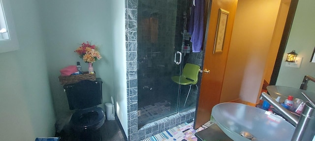 501 Hemlock Ln, Libertyville, IL 60048 - bathroom with a shower stall and tile patterned floors
