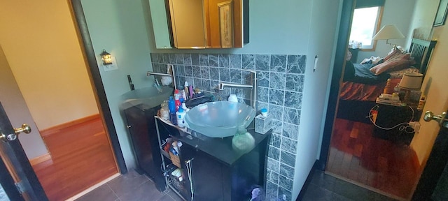 501 Hemlock Ln, Libertyville, IL 60048 - bathroom with a sink and tile patterned floors