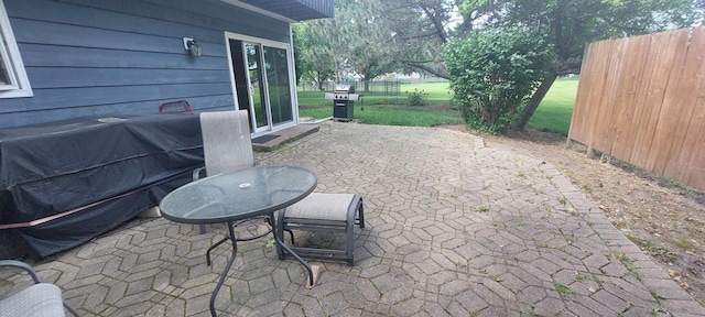 501 Hemlock Ln, Libertyville, IL 60048 - view of patio featuring area for grilling