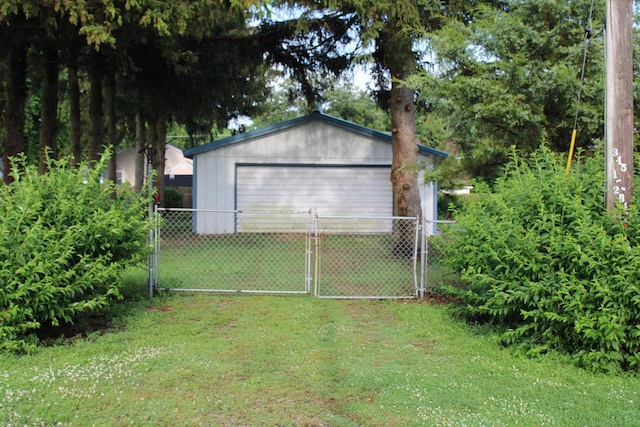 819 S W St, Earlville, IL 60518 - detached garage with a gate