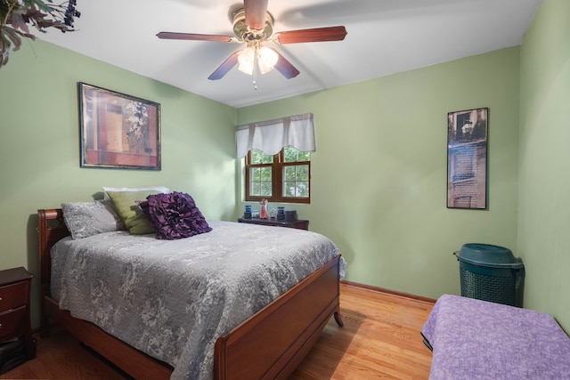 96 Townsend Cir, Naperville, IL 60565 - bedroom featuring light wood finished floors and a ceiling fan