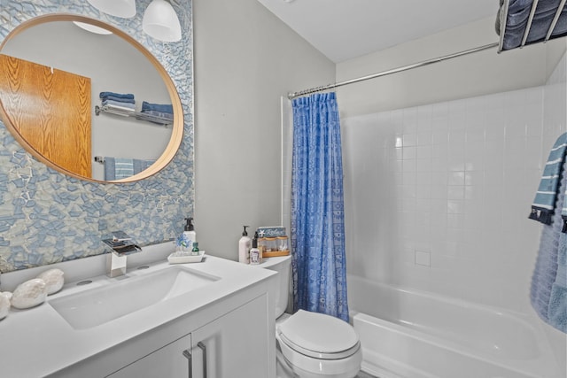 96 Townsend Cir, Naperville, IL 60565 - full bathroom with shower / tub combo with curtain and vanity